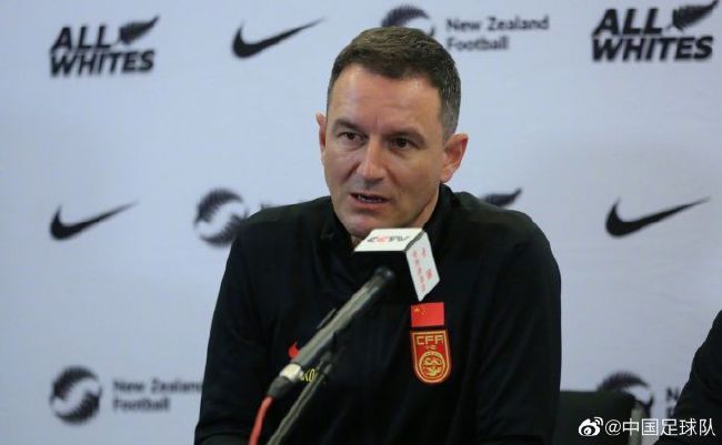 丰满少妇与大狼拘